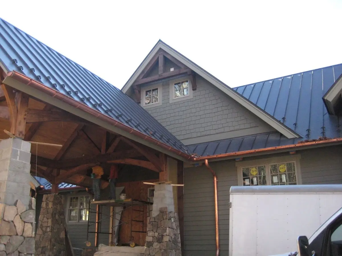 Craftsman Roofing team delivering quality roofing work in Latah